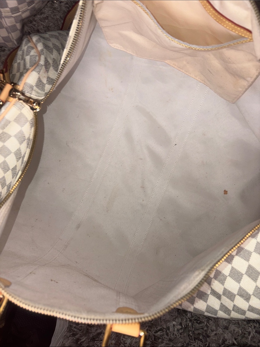 Lv Duffle Bag and Tote White and Cream Tote with Pouch - Picture 9 of 13